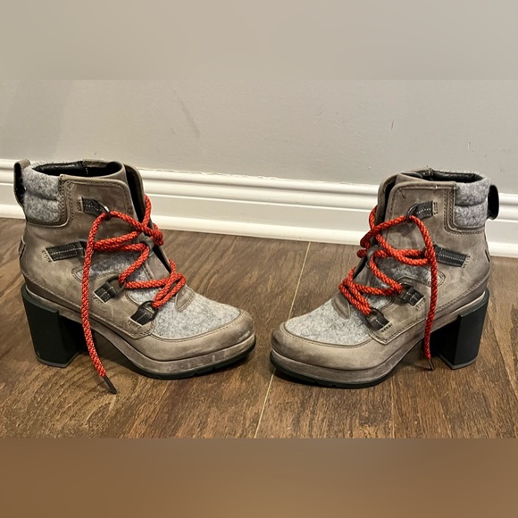 Sorel
Women's Blake Waterproof Block High-Heel Booties - Picture 3 of 13